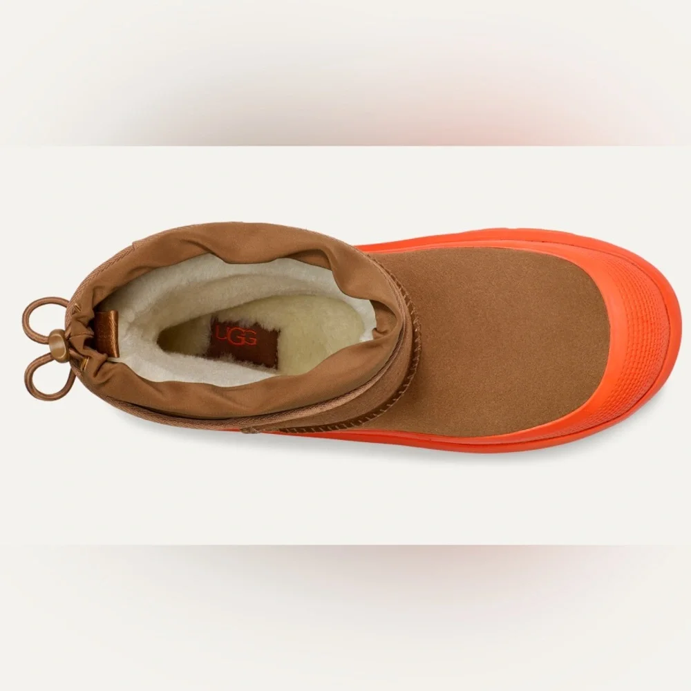 - UGG| Classic Short Weather Hybrid - Picture 5 of 6